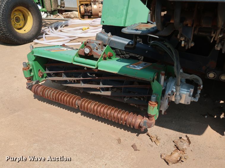 image for item DG4148 1998 John Deere 3365 reel mower