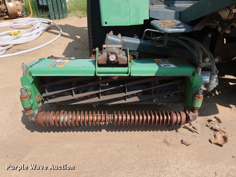 image for item DG4148 1998 John Deere 3365 reel mower