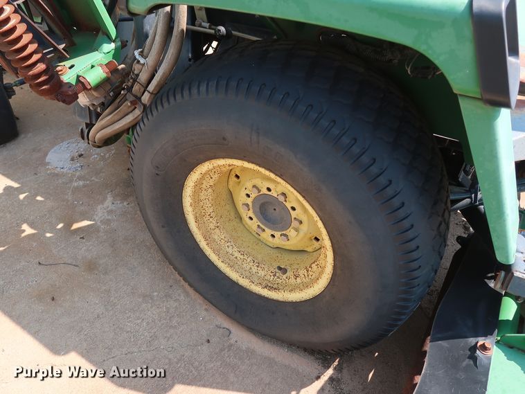 image for item DG4148 1998 John Deere 3365 reel mower