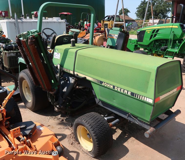 image for item DG4149 1998 John Deere 3365 reel mower