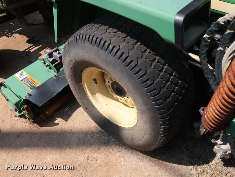 image for item DG4149 1998 John Deere 3365 reel mower