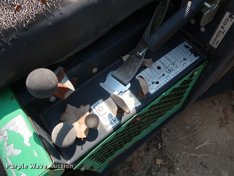 image for item DG4151 1998 Cushman Turf Truckster utility vehicle