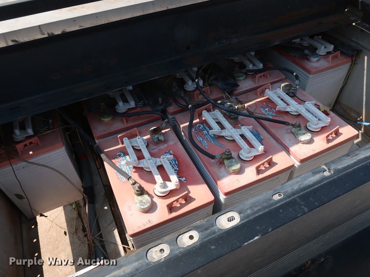 image for item DG4152 2008 Club Car Turf Carryall 2