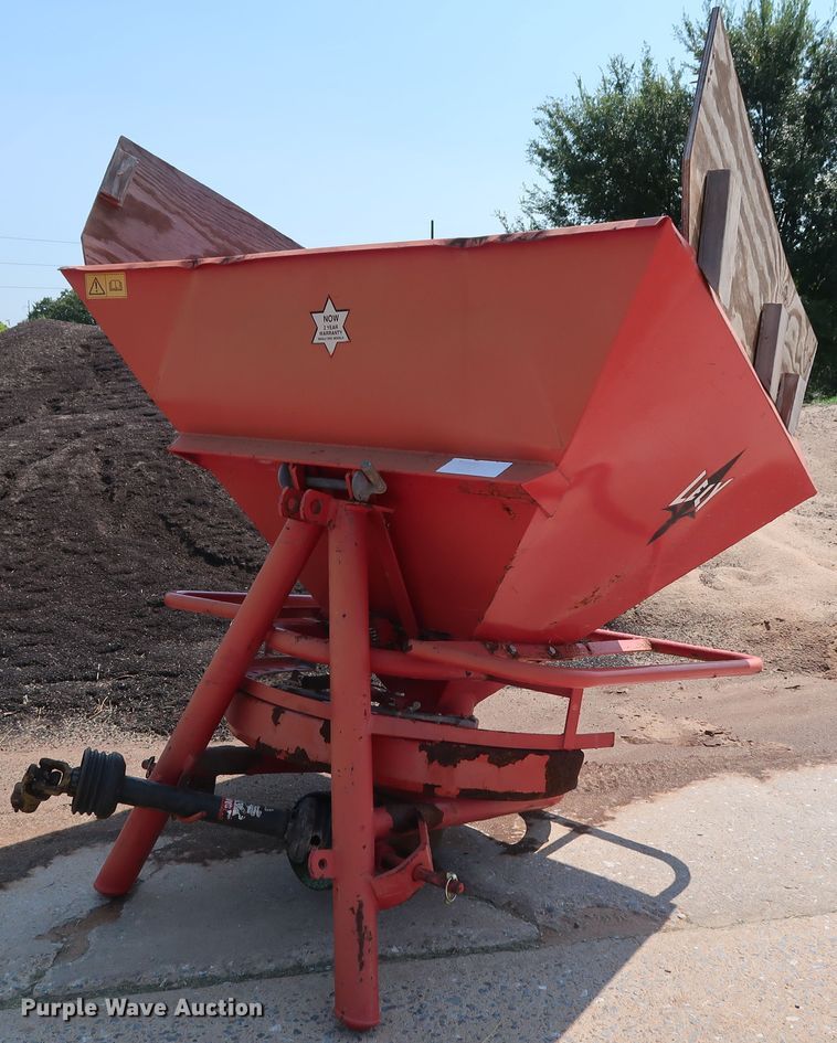 image for item DG4154 2001 Lely L1250 broadcast spreader