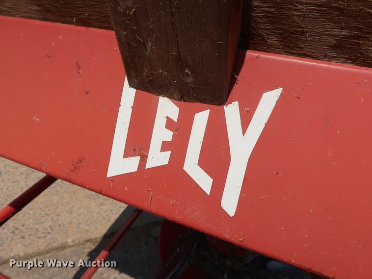 image for item DG4154 2001 Lely L1250 broadcast spreader