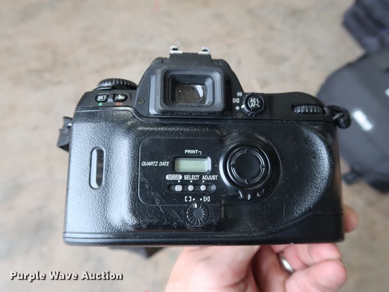 image for item DG4155 Cameras and video recording equipment