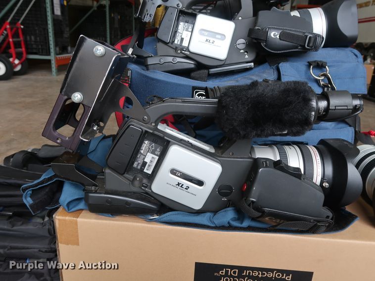 image for item DG4155 Cameras and video recording equipment