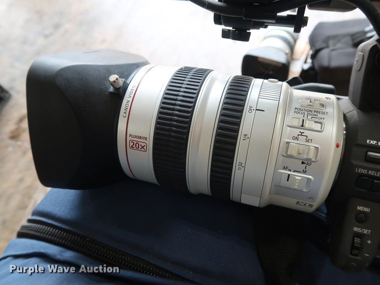 image for item DG4155 Cameras and video recording equipment