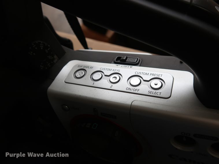 image for item DG4155 Cameras and video recording equipment