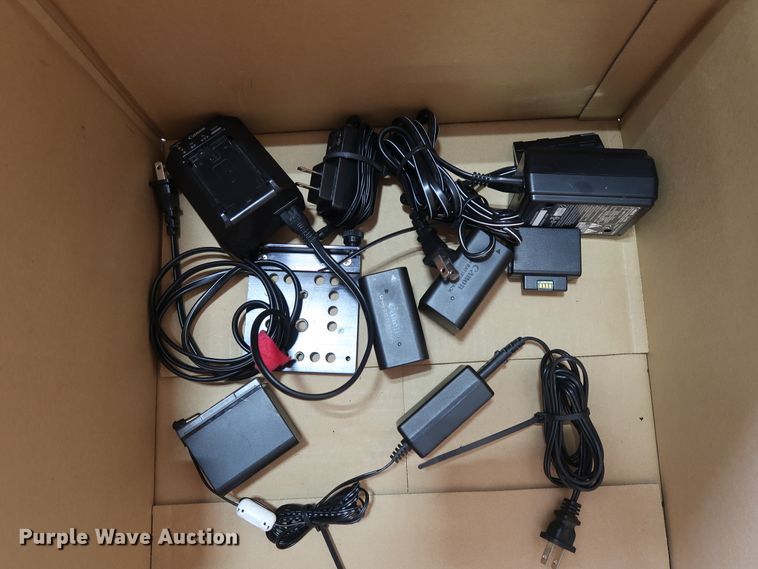 image for item DG4155 Cameras and video recording equipment