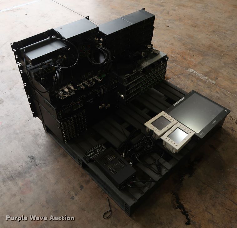 image for item DG4156 Radio communications and processing equipment