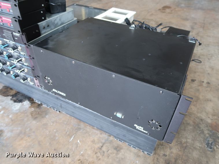 image for item DG4156 Radio communications and processing equipment