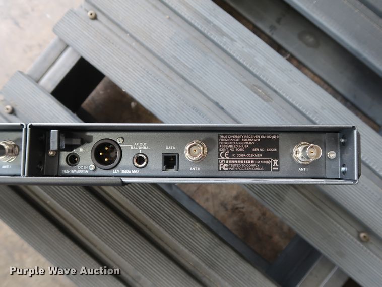 image for item DG4156 Radio communications and processing equipment