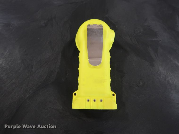 image for item DG4159 (48) Koehler-Bright Star right angle LED flashlights