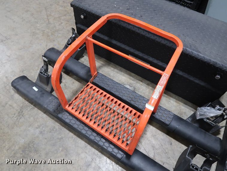 image for item DG4162 Automotive accessories and tools