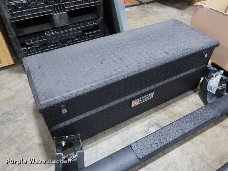 image for item DG4162 Automotive accessories and tools