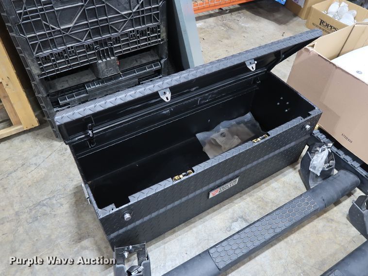 image for item DG4162 Automotive accessories and tools