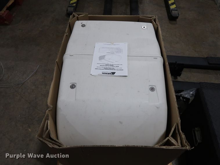 image for item DG4162 Automotive accessories and tools