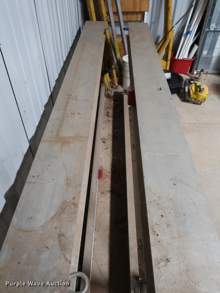 image for item DG4164 (2) Allied Tren-Shore 34/56 aluminum hydraulic trench shoring systems