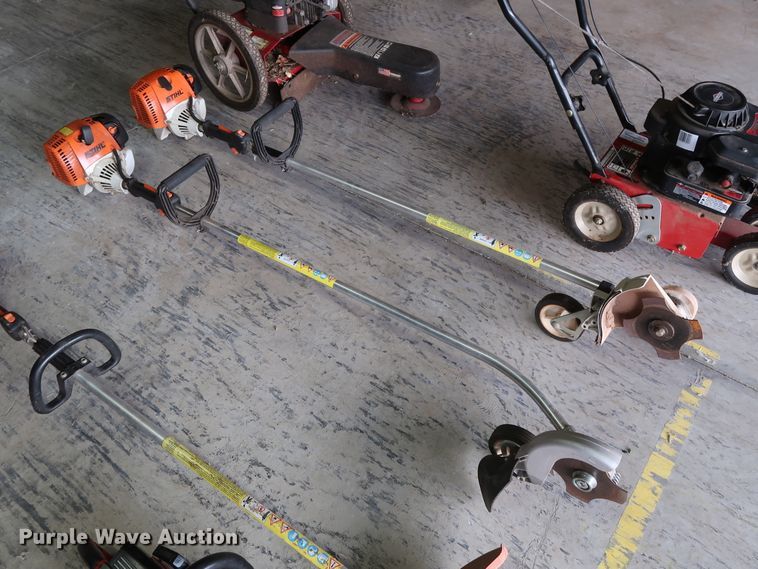 image for item DG4167 Lawn and garden equipment