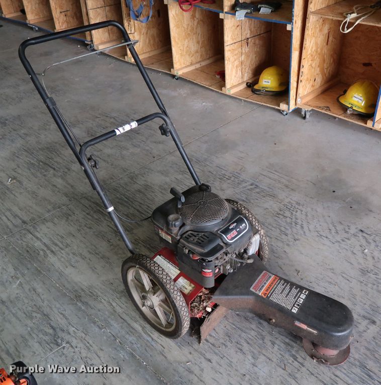 image for item DG4167 Lawn and garden equipment