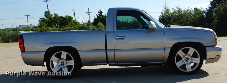 image for item DH3509 2005 Chevrolet Silverado 1500 pickup truck