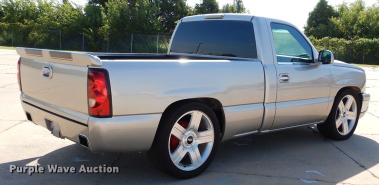 image for item DH3509 2005 Chevrolet Silverado 1500 pickup truck