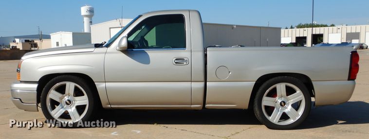 image for item DH3509 2005 Chevrolet Silverado 1500 pickup truck