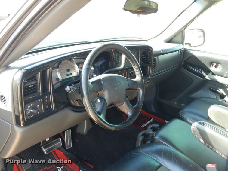 image for item DH3509 2005 Chevrolet Silverado 1500 pickup truck