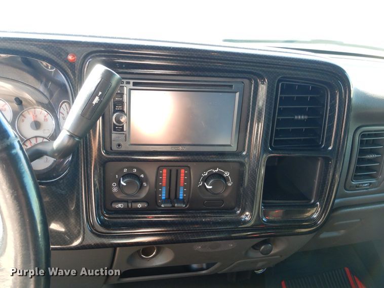 image for item DH3509 2005 Chevrolet Silverado 1500 pickup truck