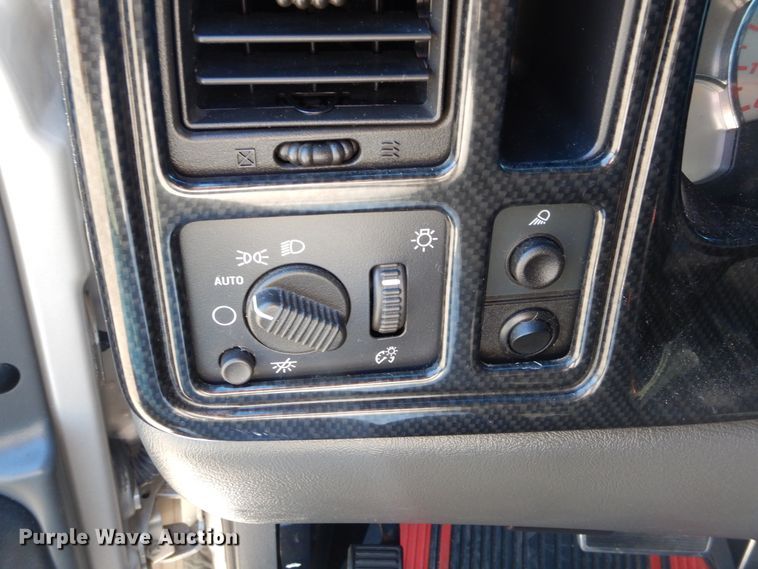 image for item DH3509 2005 Chevrolet Silverado 1500 pickup truck