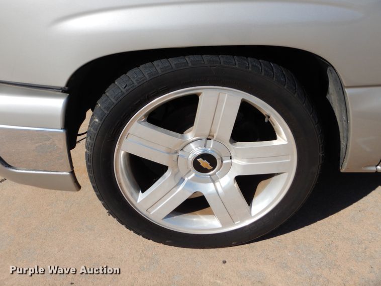 image for item DH3509 2005 Chevrolet Silverado 1500 pickup truck