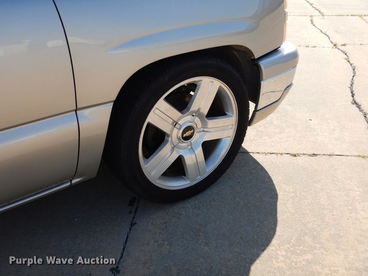 image for item DH3509 2005 Chevrolet Silverado 1500 pickup truck