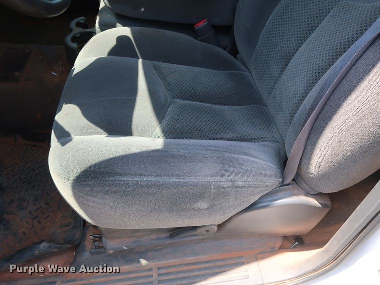 image for item DH3511 2005 Chevrolet Silverado 1500 pickup truck