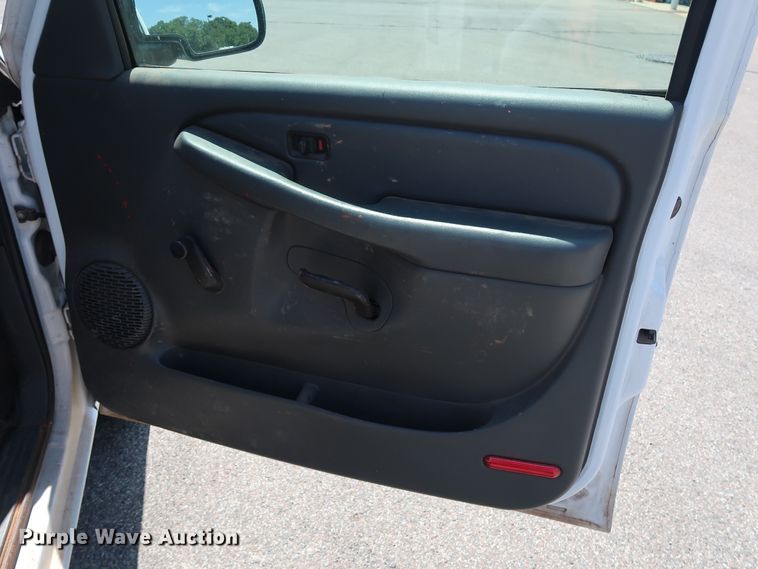 image for item DH3511 2005 Chevrolet Silverado 1500 pickup truck