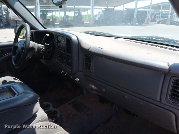 image for item DH3511 2005 Chevrolet Silverado 1500 pickup truck