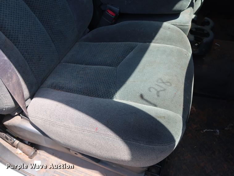 image for item DH3511 2005 Chevrolet Silverado 1500 pickup truck