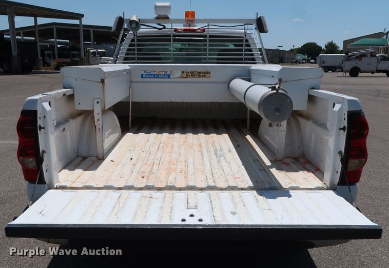 image for item DH3511 2005 Chevrolet Silverado 1500 pickup truck