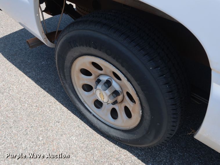 image for item DH3511 2005 Chevrolet Silverado 1500 pickup truck