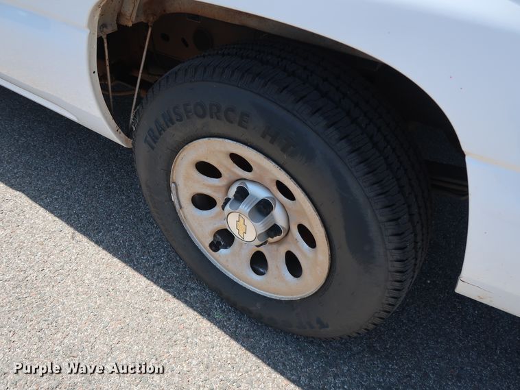 image for item DH3511 2005 Chevrolet Silverado 1500 pickup truck