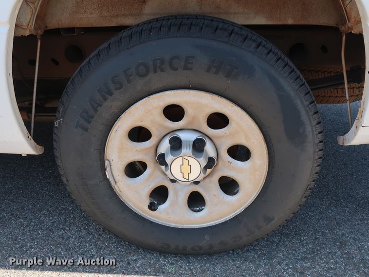 image for item DH3511 2005 Chevrolet Silverado 1500 pickup truck