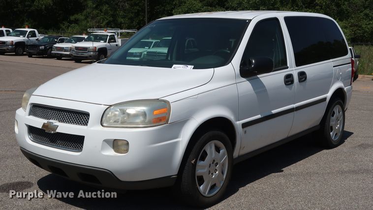 image for item DH3512 2008 Chevrolet Uplander LS van