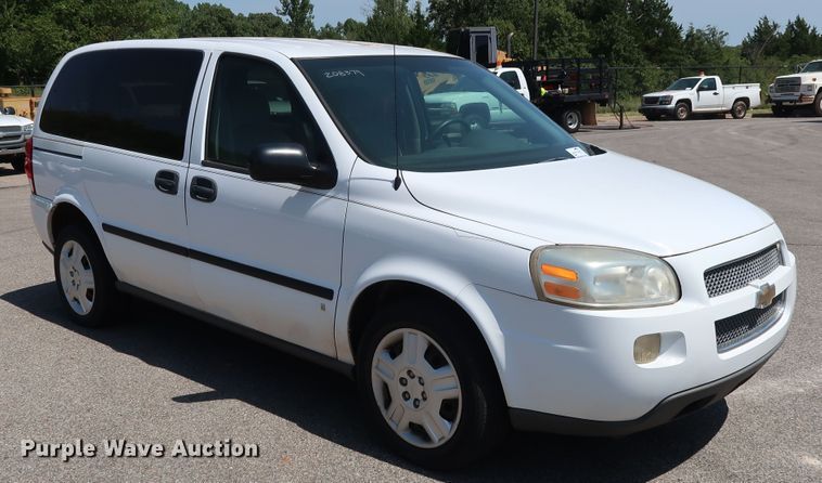 image for item DH3512 2008 Chevrolet Uplander LS van