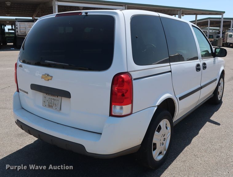 image for item DH3512 2008 Chevrolet Uplander LS van