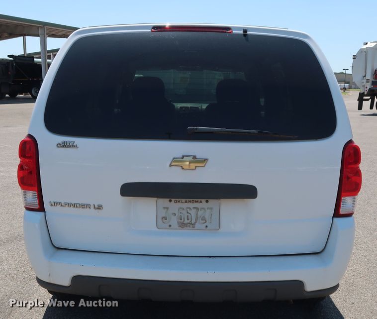 image for item DH3512 2008 Chevrolet Uplander LS van