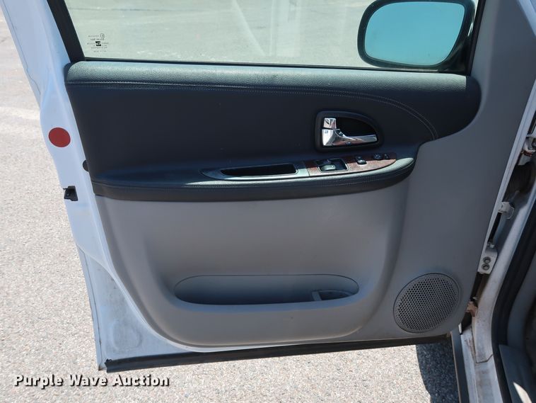 image for item DH3512 2008 Chevrolet Uplander LS van