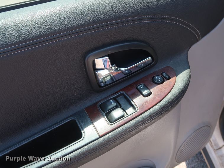 image for item DH3512 2008 Chevrolet Uplander LS van