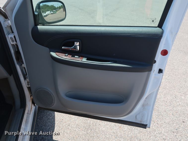 image for item DH3512 2008 Chevrolet Uplander LS van