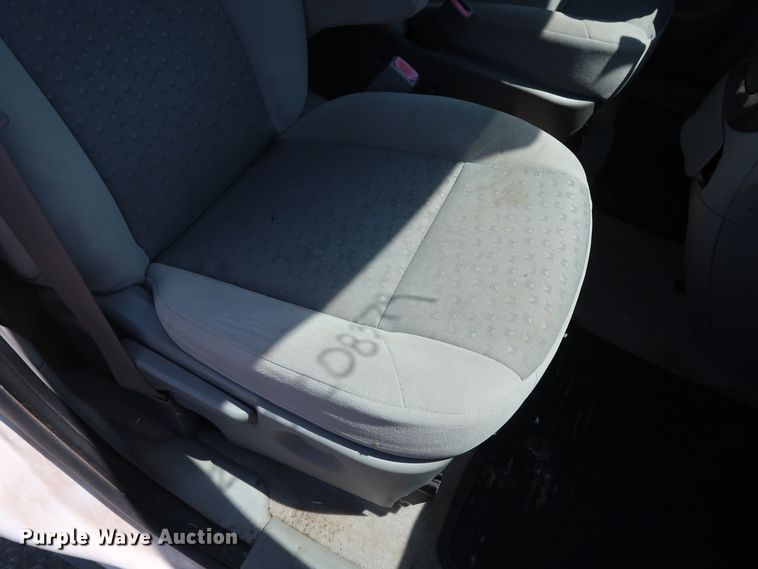 image for item DH3512 2008 Chevrolet Uplander LS van