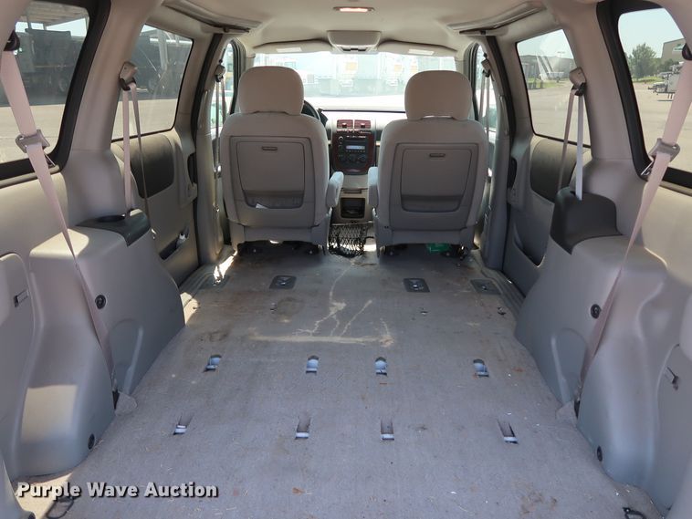 image for item DH3512 2008 Chevrolet Uplander LS van